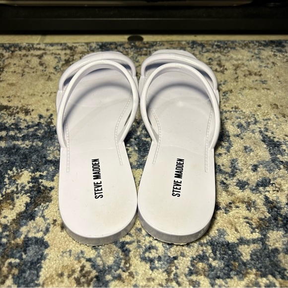 Steve Madden White Pike Jelly Strappy Slip-On Flip-Flops Size 7 - Picture 7 of 11